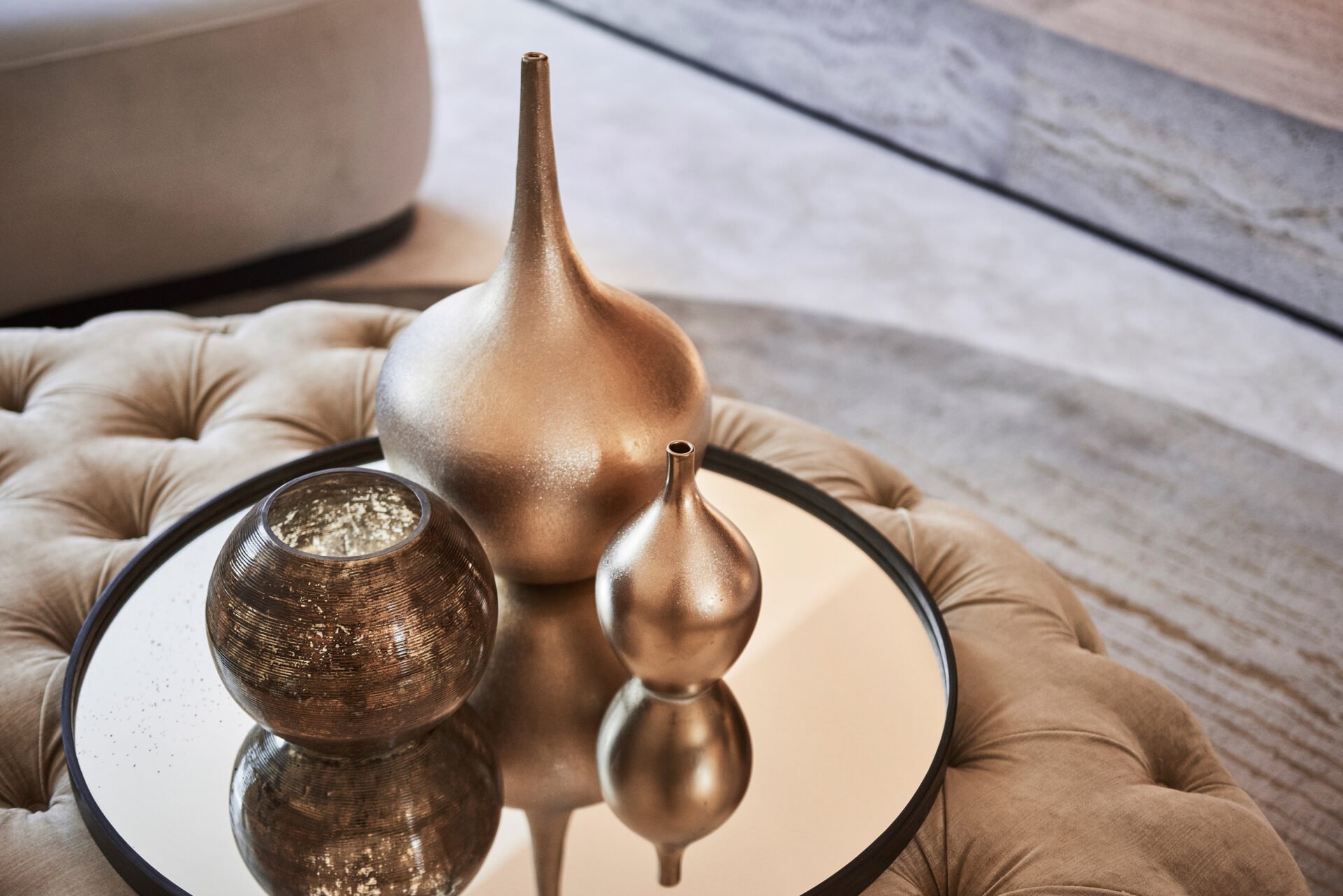 interior design gold vase detail